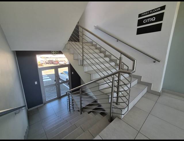 334M² OFFICE TO LET IN HALFWAY GARDENS